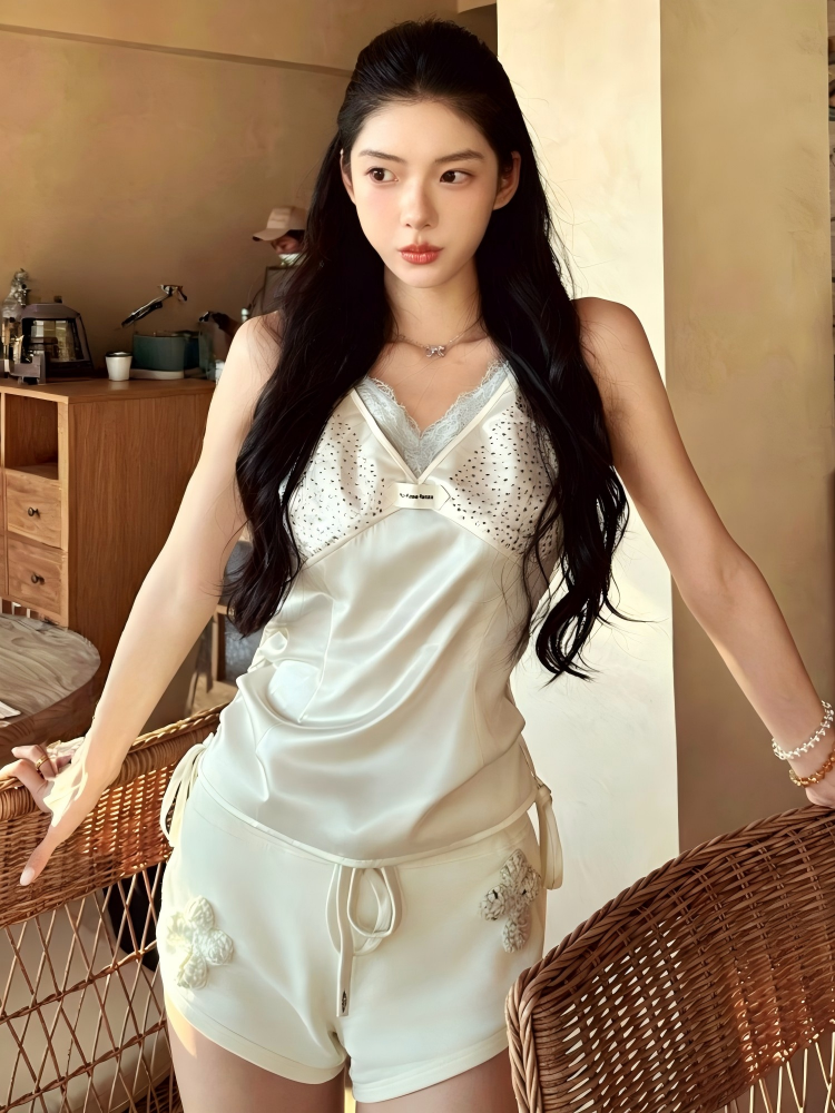 Not Boring Color-block halter lace strap top